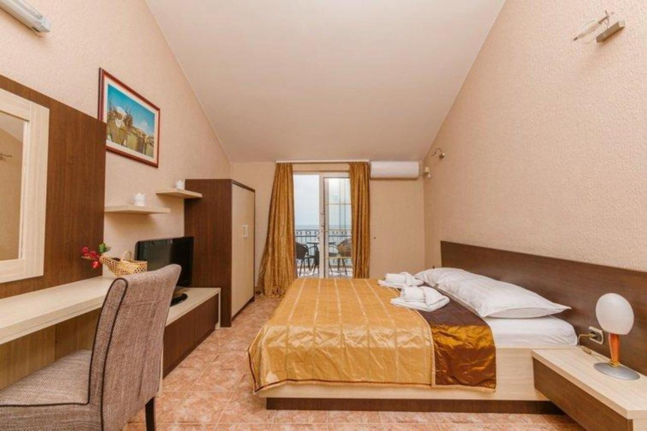Monte Perla Residence สเวติ สเตฟาน ภายนอก รูปภาพ